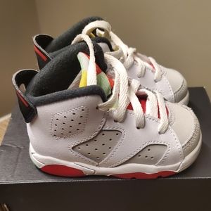 Jordan 6 Retro "Hare"